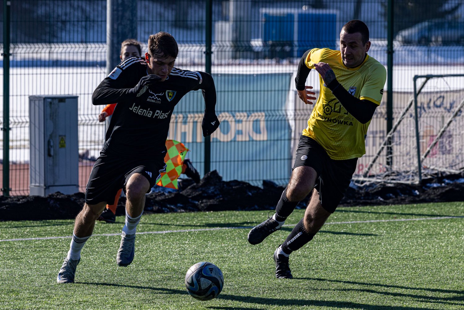 sparingowe-derby-pod-dyktando-biaoniebieskich-131194