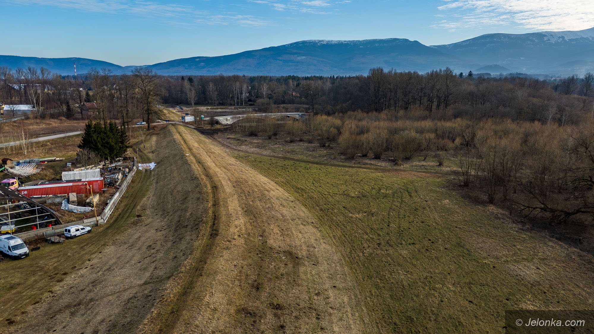 wyaczono-zbiornik-ktory-chroni-powiat-przed-powodzia-131202