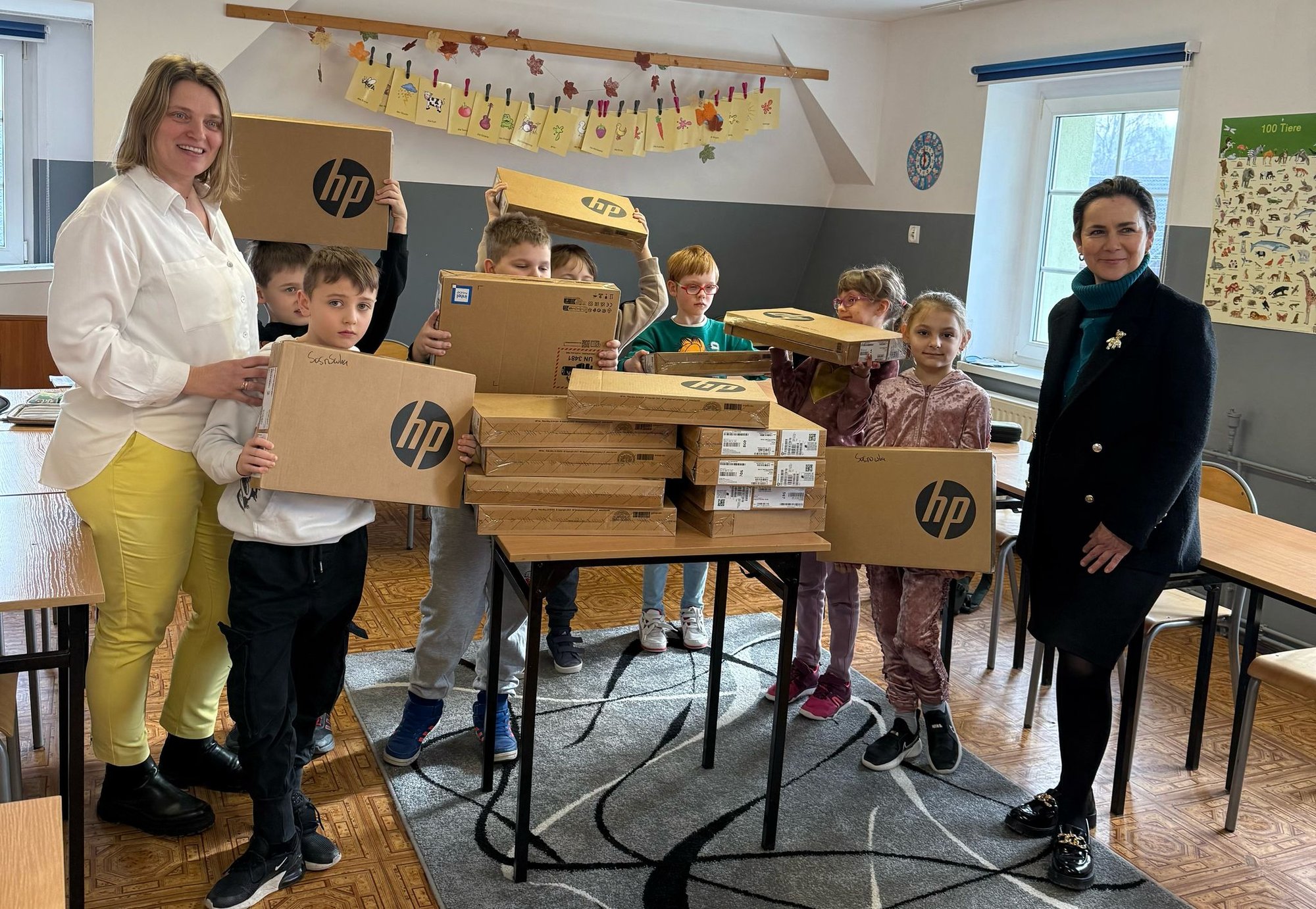 laptopy-dla-uczniow-z-gminy-podgorzyn-131265