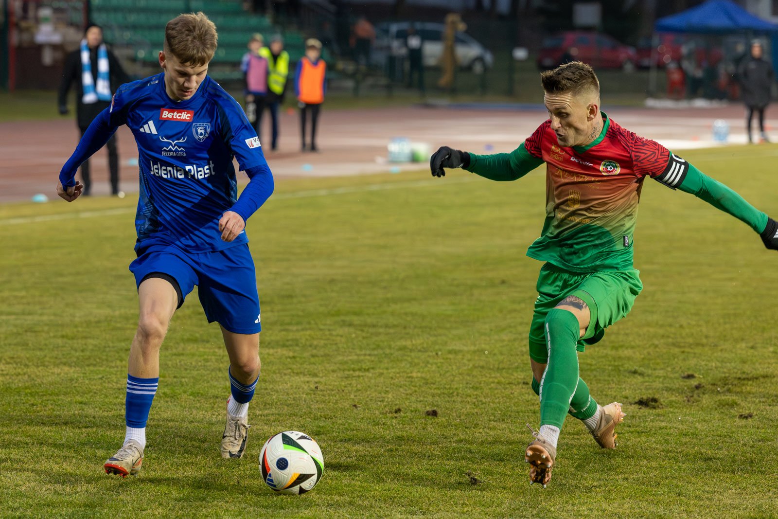 zoty-gol-przybylskiego-tak-pado-to-trafienie-wideo-131323