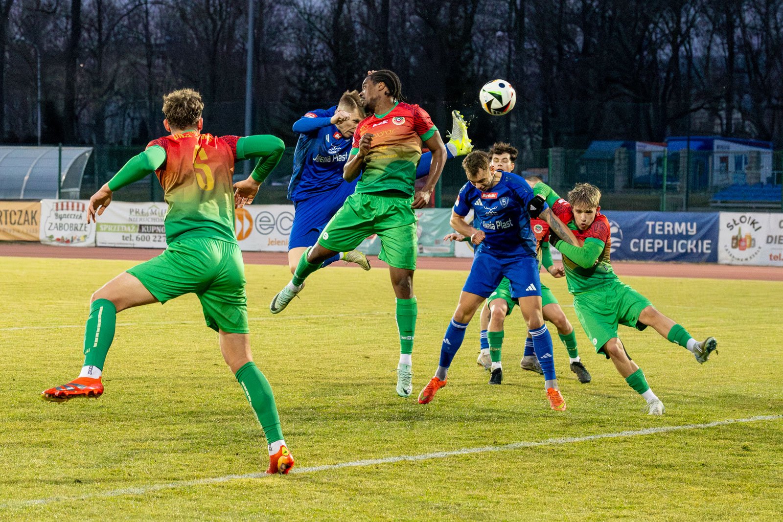 zoty-gol-przybylskiego-tak-pado-to-trafienie-wideo-131323
