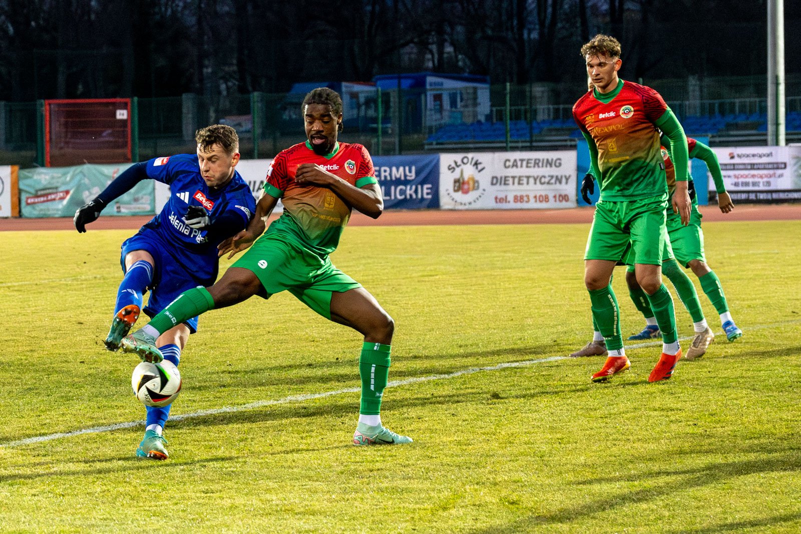 zoty-gol-przybylskiego-tak-pado-to-trafienie-wideo-131323