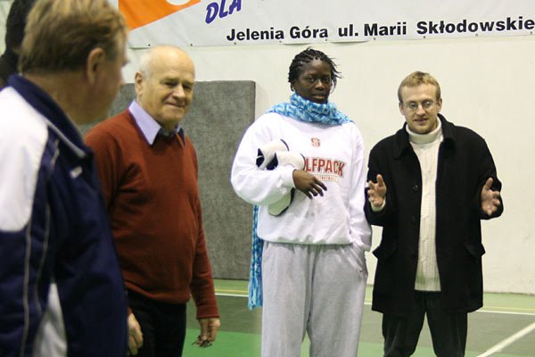 amerykanka-i-kamerunka-juz-trenuja-z-azs-kk-13140