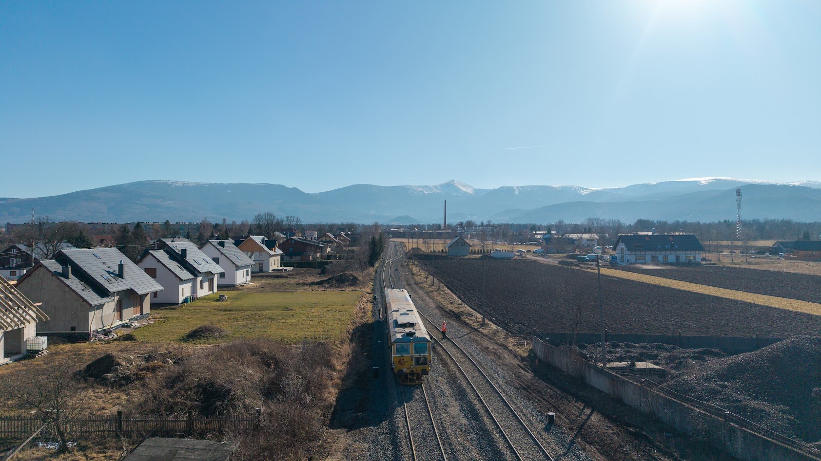 pierwsze-pociagi-na-trasie-do-karpacza-131433