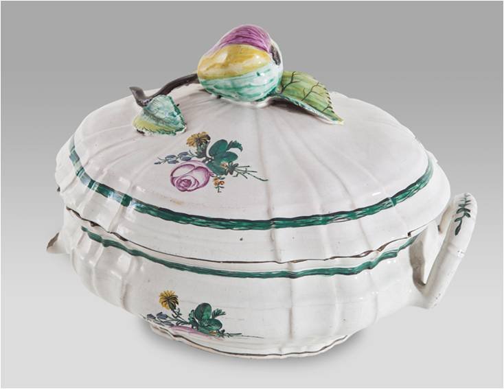 Waza z pokrywą, Prószków, 1763 –1769, fajans, szkliwo ołowiowo – cynowe, malowanie.