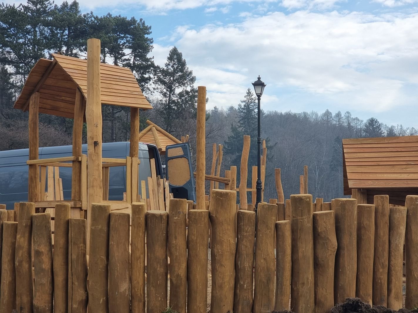 nowy-plac-zabaw-jeszcze-w-wakacje-131538