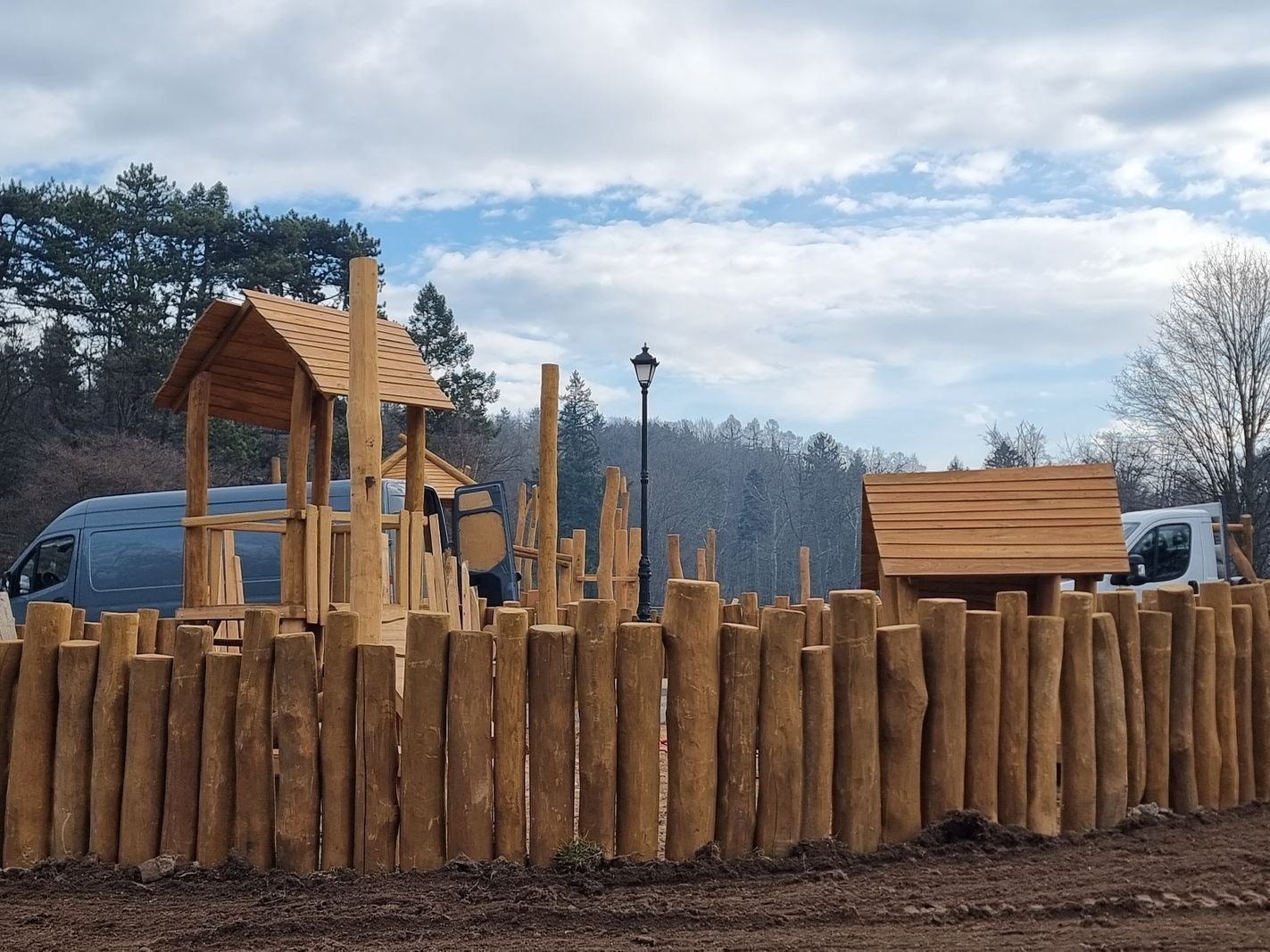 nowy-plac-zabaw-jeszcze-w-wakacje-131538