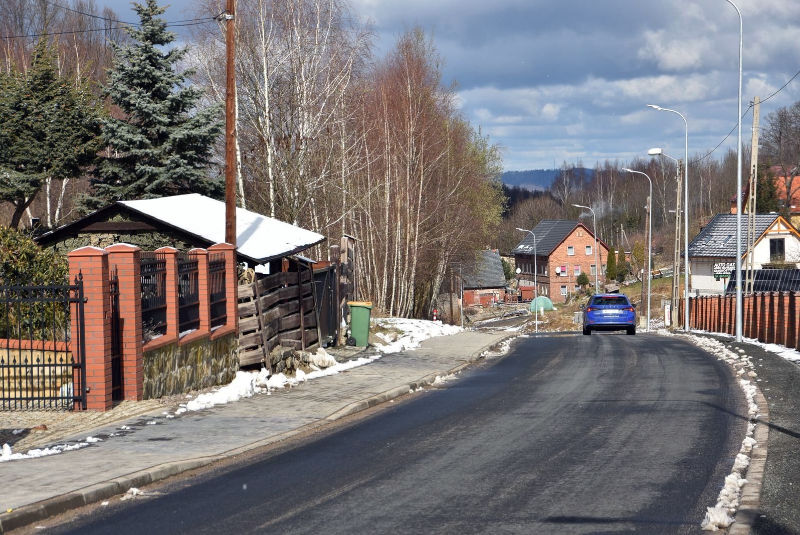 powiat-wyremontowa-droge-w-siedlecinie-131627