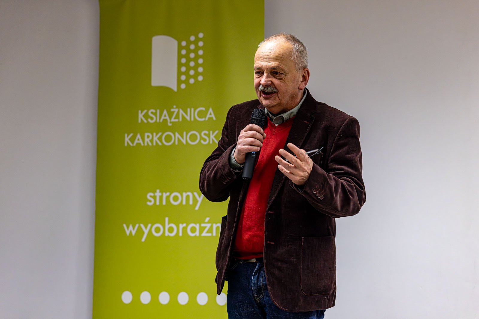 waesahavel-spotkanie-wspominkowe-w-ksiaznicy-karkonoskiej-131654