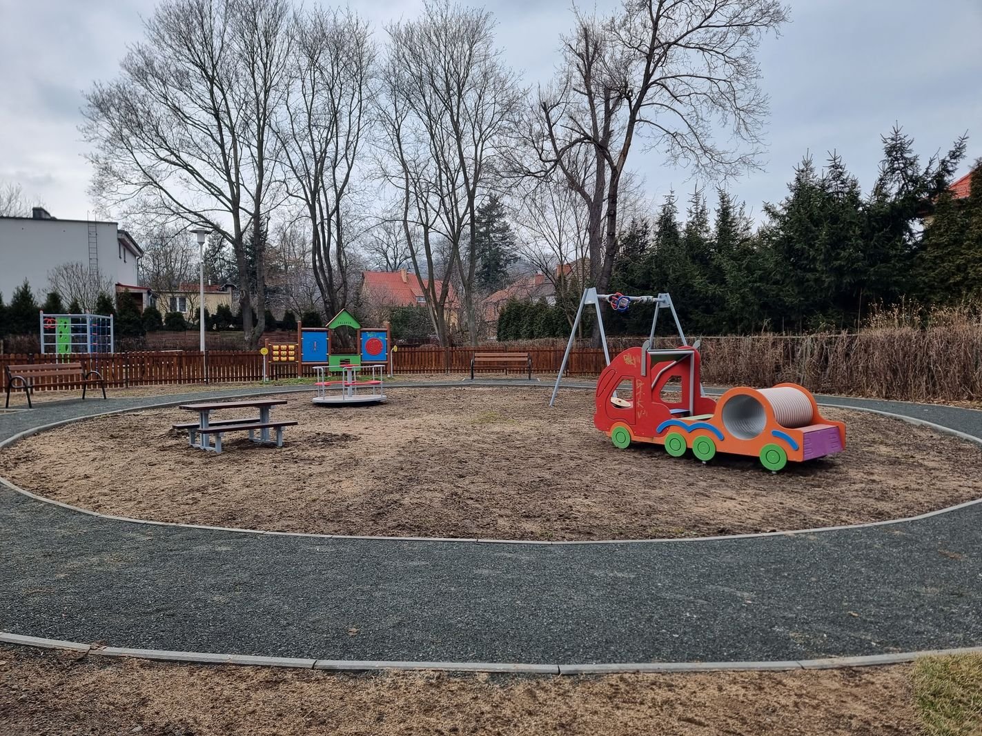 plac-zabaw-jest-jak-nowy-131656