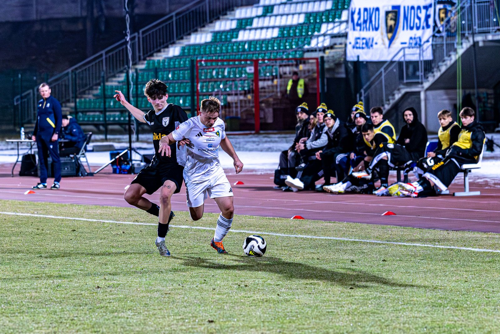 karkonosze-wygrywaja-derby-i-siegaja-po-puchar-polski-131688