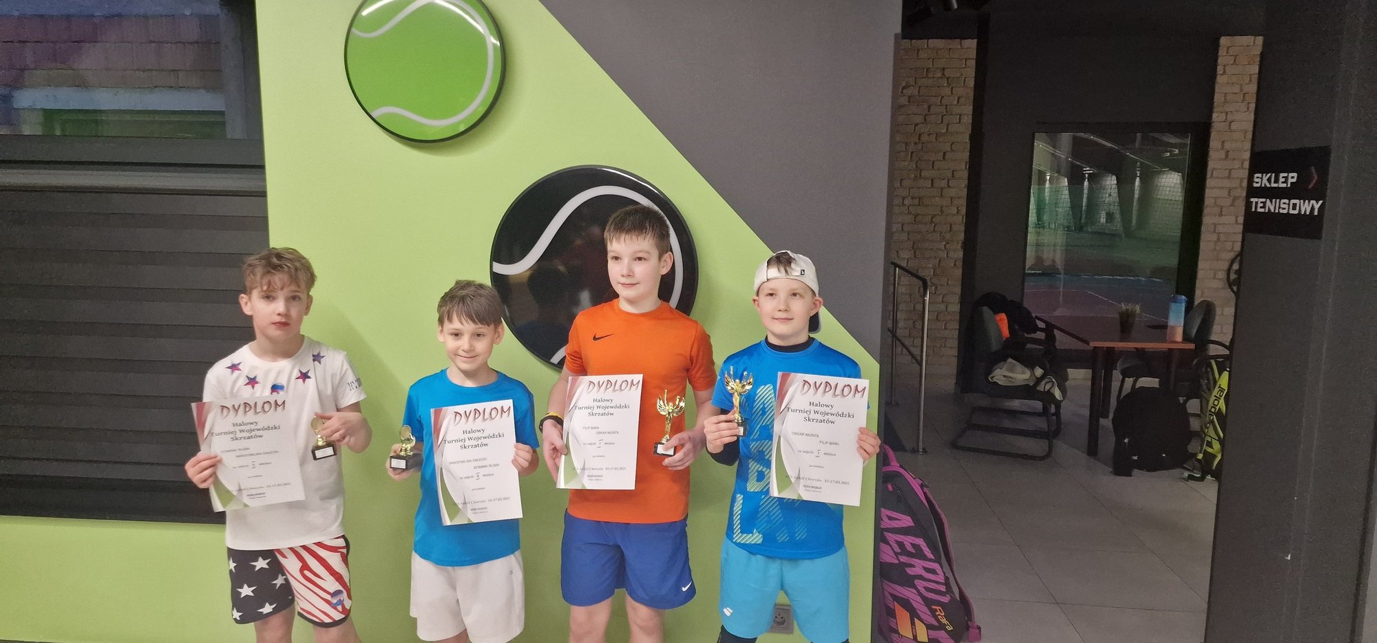 ogolnopolskie-sukcesy-jeleniogorskich-tenisistow-131718