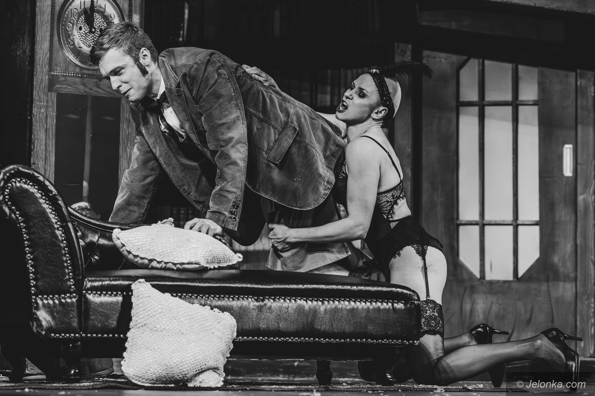 premiera-w-teatrze-cos-poszo-nie-tak-132071