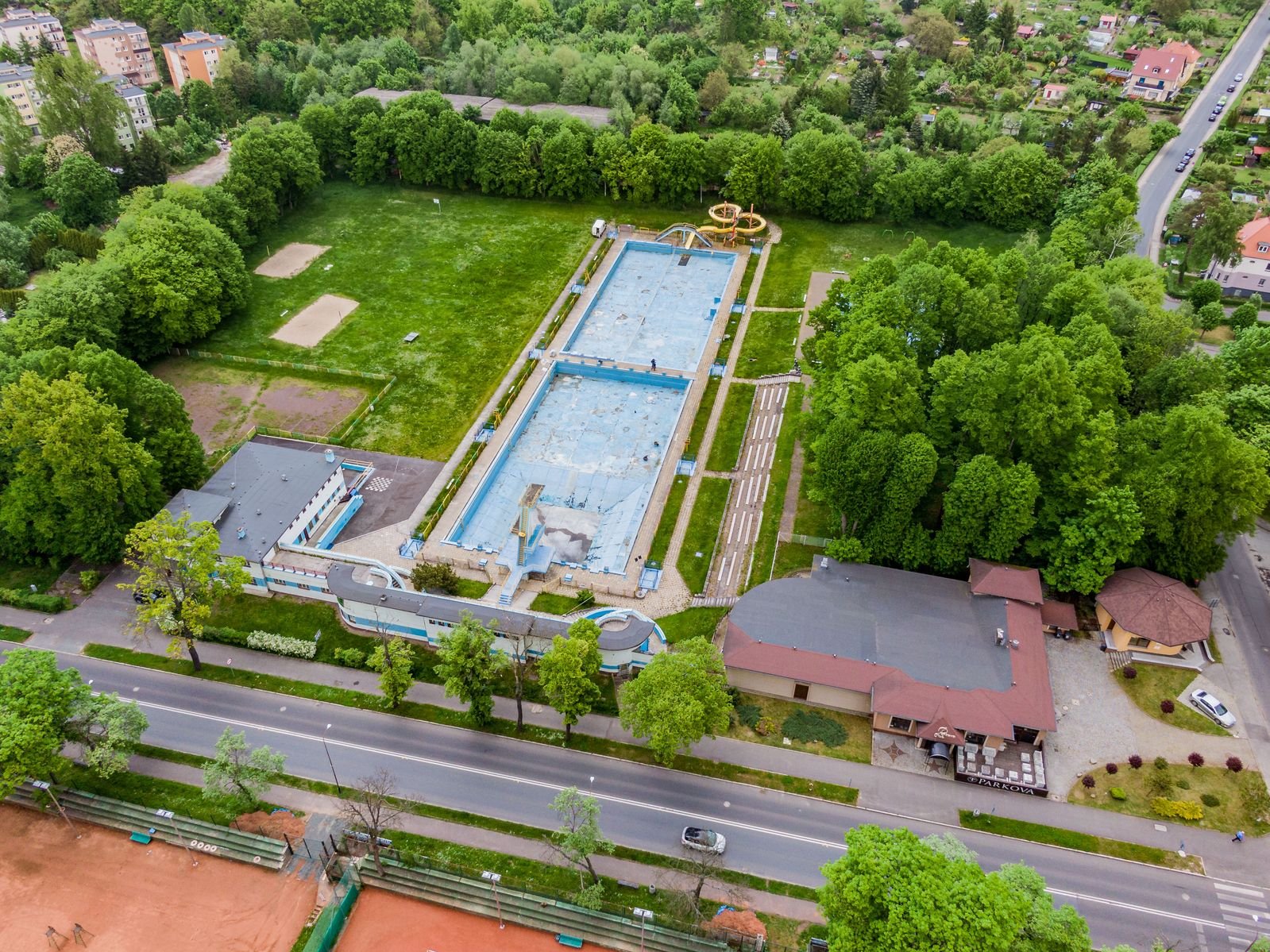 miasto-stara-sie-o-pieniadze-na-remont-basenu-132116