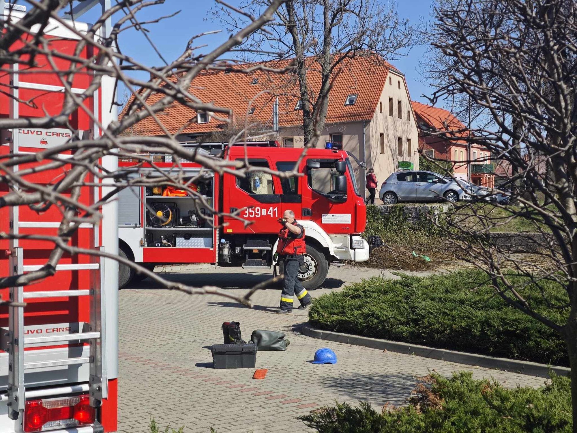 w-piechowicach-sprzatali-kamienna-132118