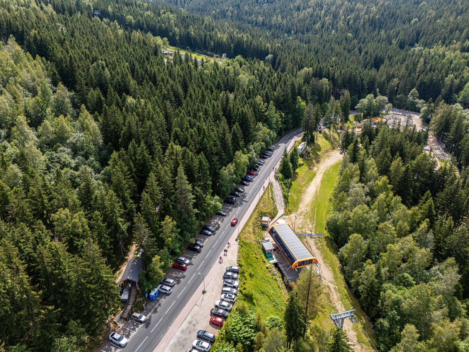 Praktycznie niespotykane połączenie – hotel jest w Karpaczu, ale ma adres www ze Szklarskiej Poręby.