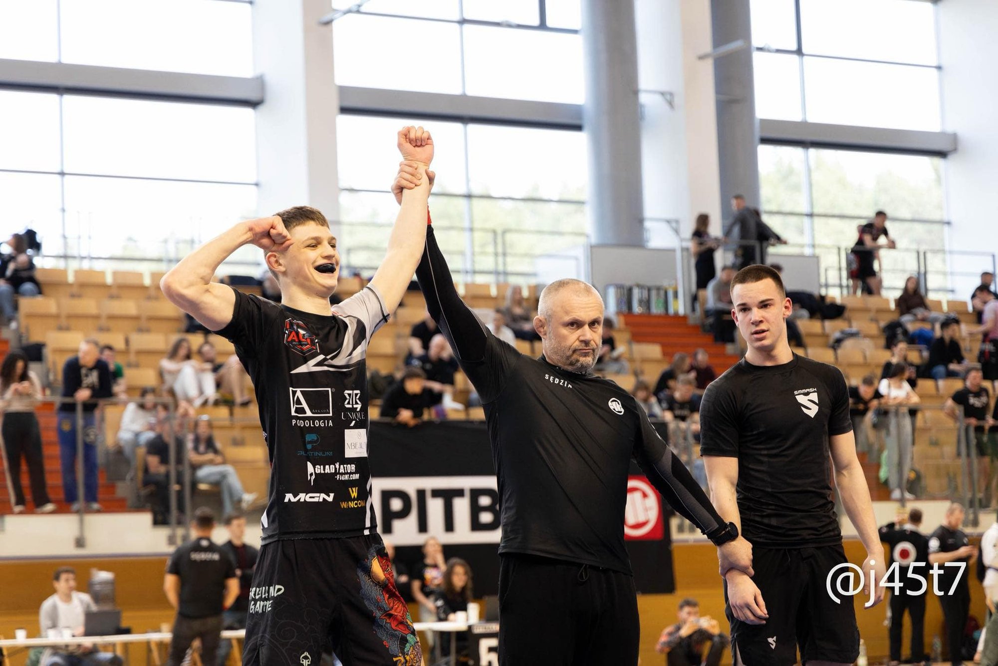 jeleniogorscy-wojownicy-z-kolejnymi-medalami-132133