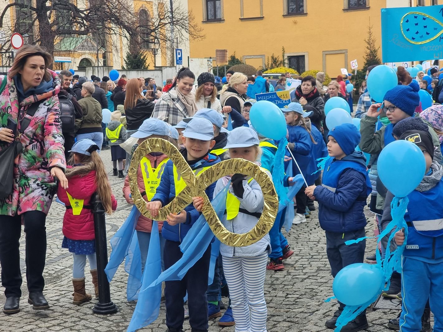 marsz-z-okazji-swiatowego-dnia-swiadomosci-autyzmu-132167