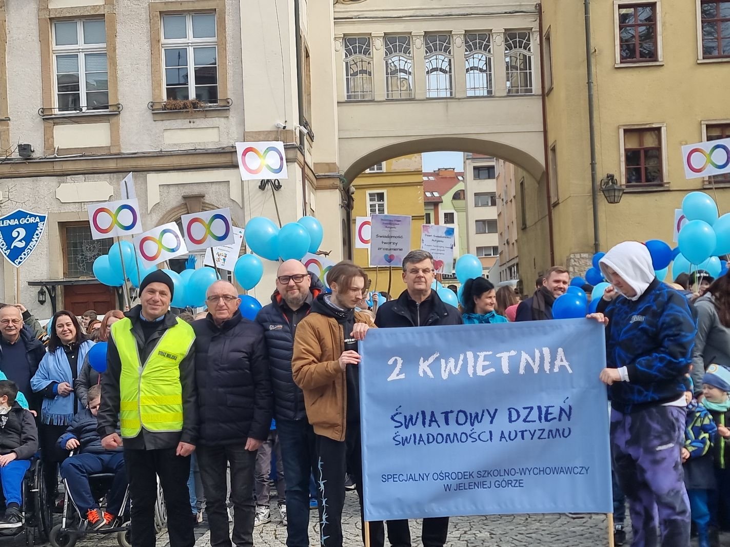 marsz-z-okazji-swiatowego-dnia-swiadomosci-autyzmu-132167