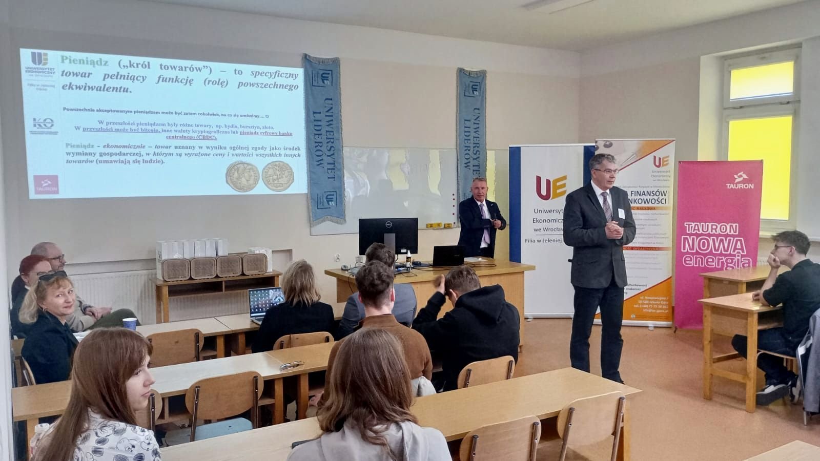 nowe-zajecia-w-ramach-uniwersytetu-liderow-132199