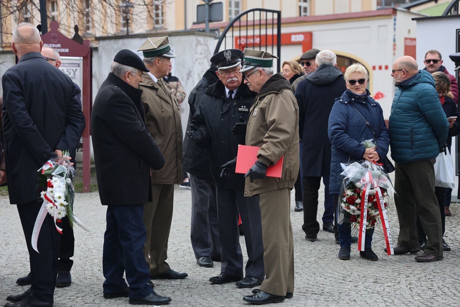 jeleniogorzanie-pamietaja-o-prezydencie-i-posle-132322
