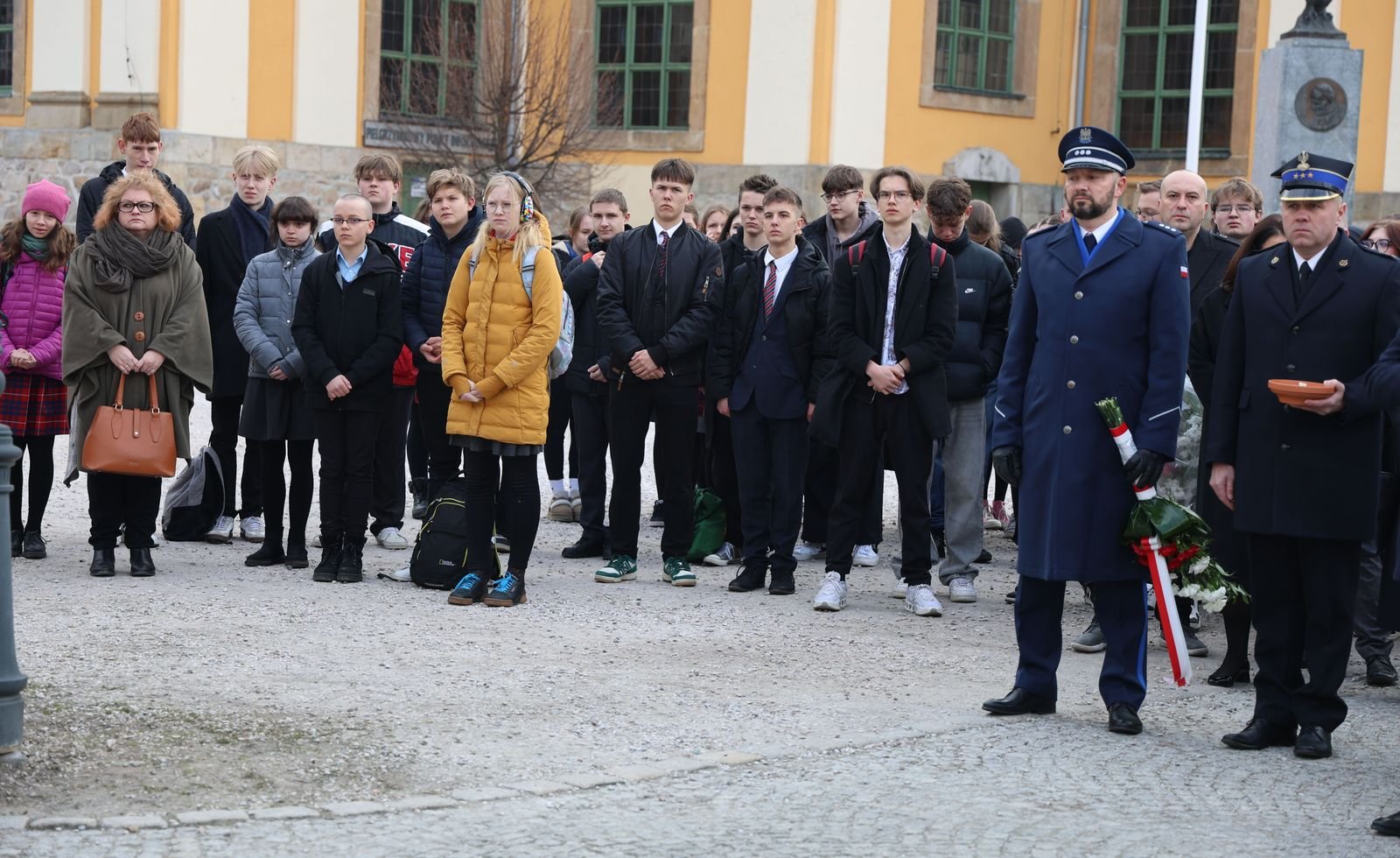 jeleniogorzanie-pamietaja-o-prezydencie-i-posle-132322