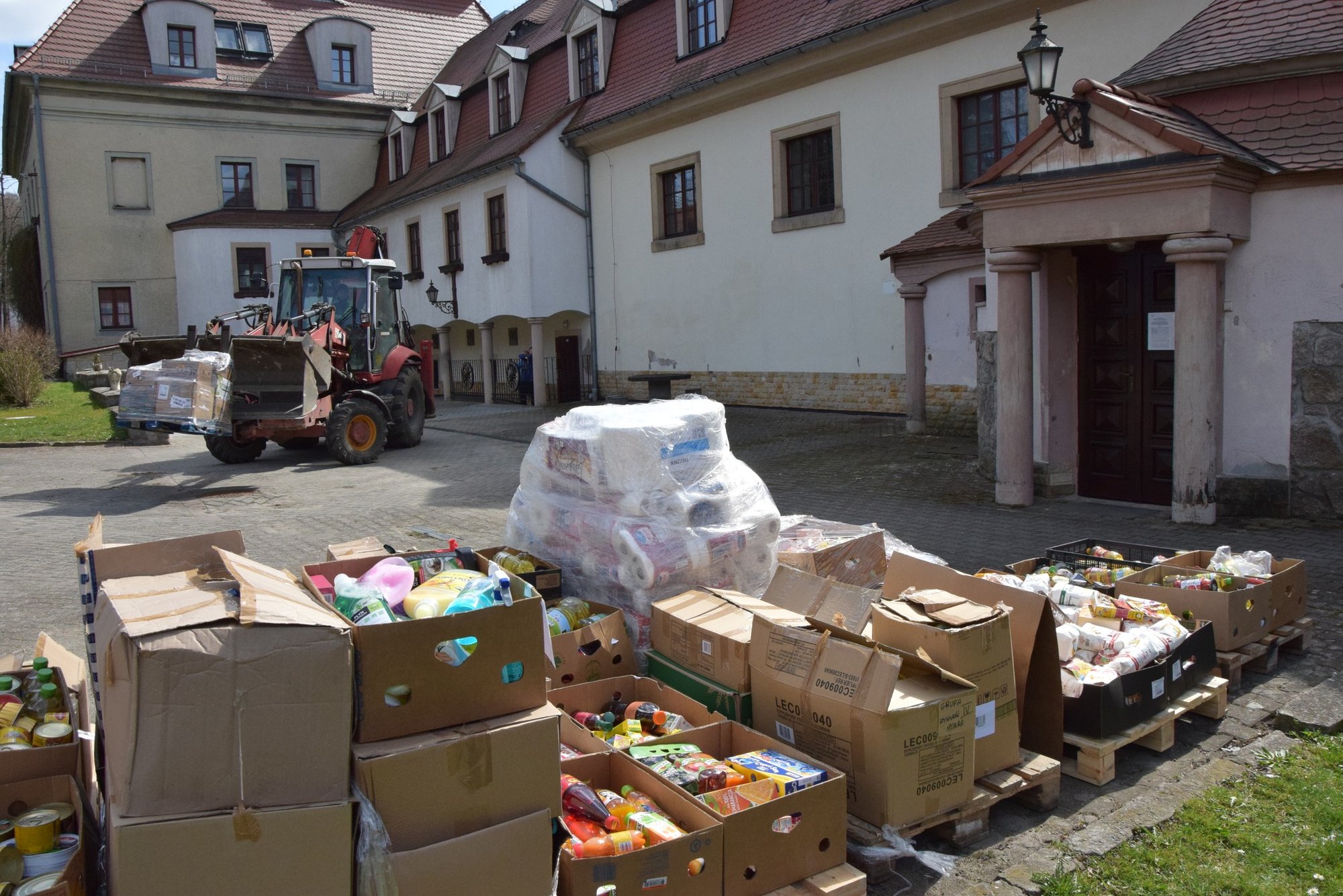 przedswiateczna-pomoc-dla-dps-z-powiatu-132329