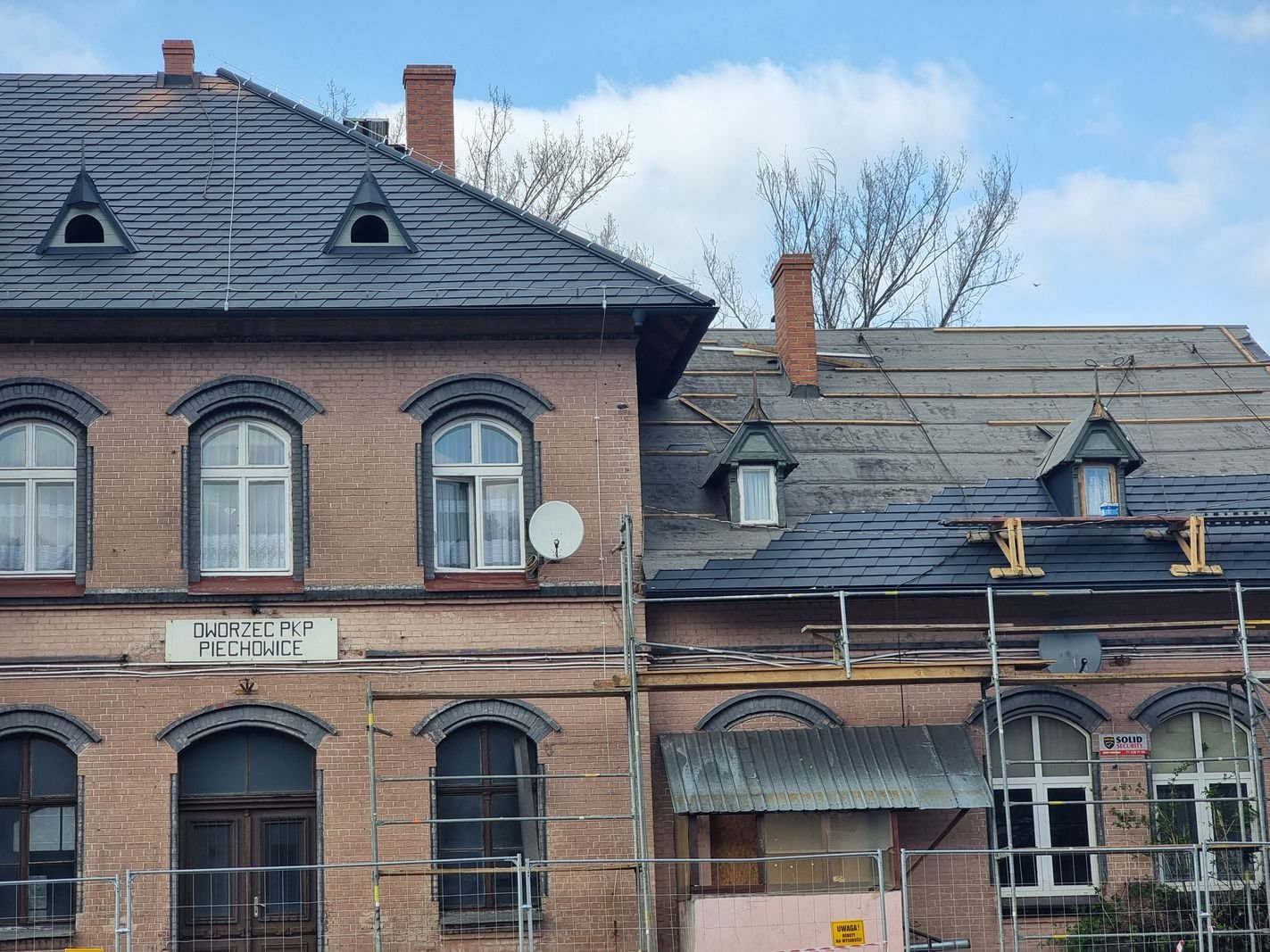 nowy-dach-dla-piechowickiego-dworca-132396