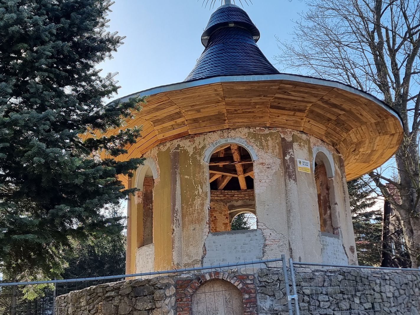 kolejny-krok-do-odbudowy-herbaciarni-132518