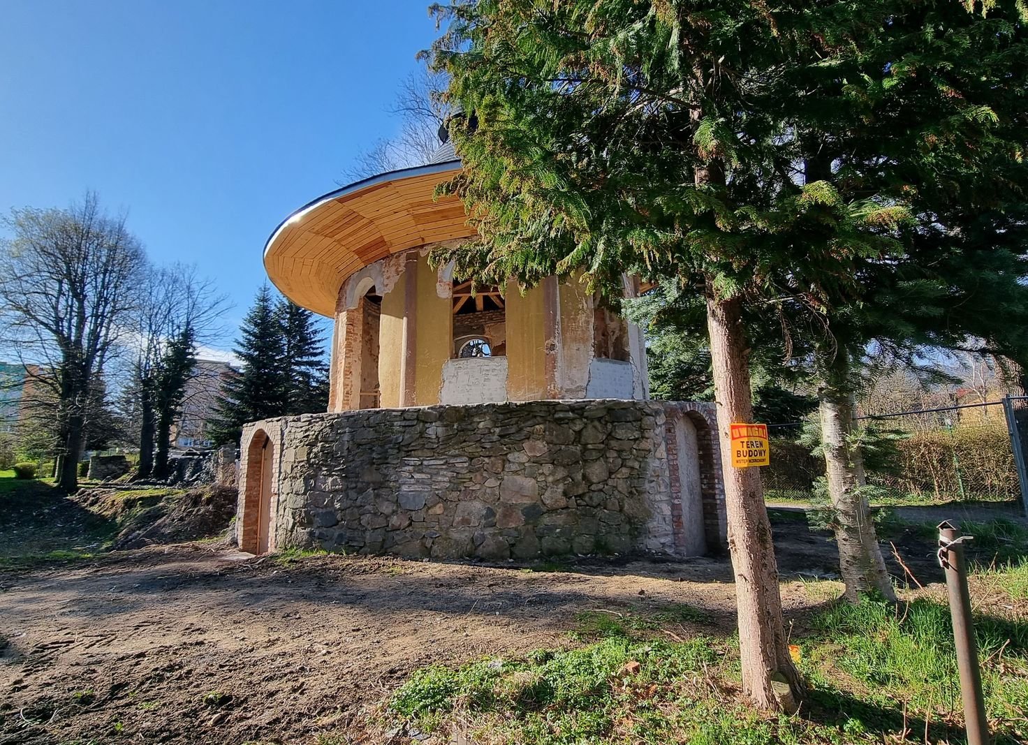 kolejny-krok-do-odbudowy-herbaciarni-132518