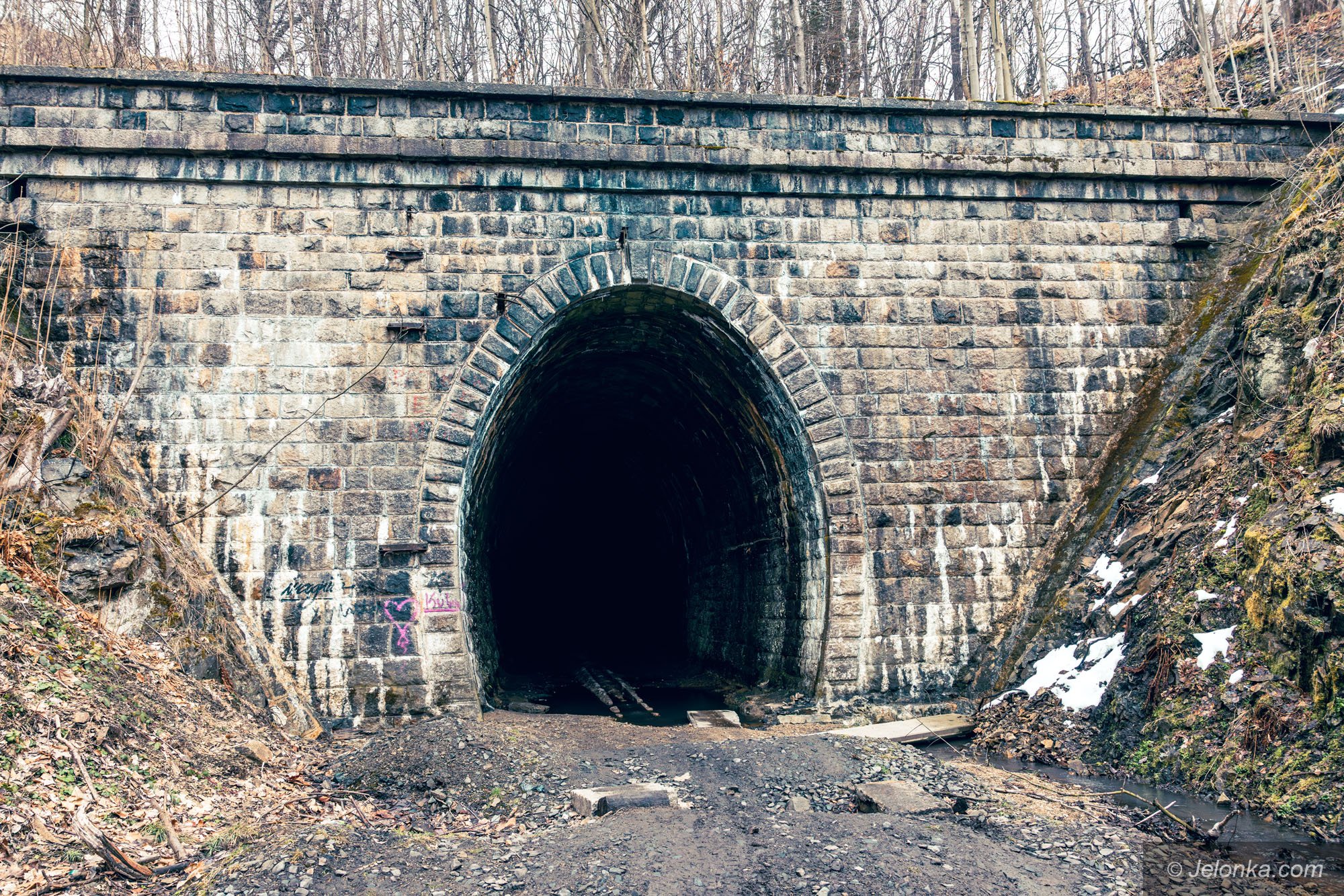 czy-tunel-pod-przeecza-kowarska-dostanie-drugie-zycie-132573