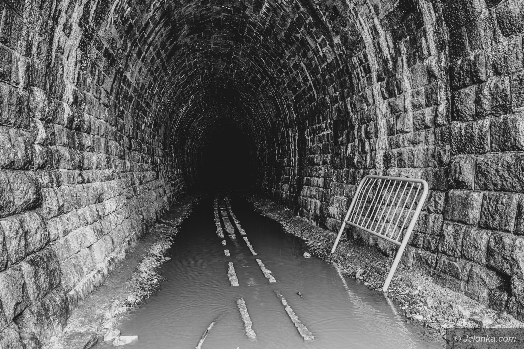 czy-tunel-pod-przeecza-kowarska-dostanie-drugie-zycie-132573