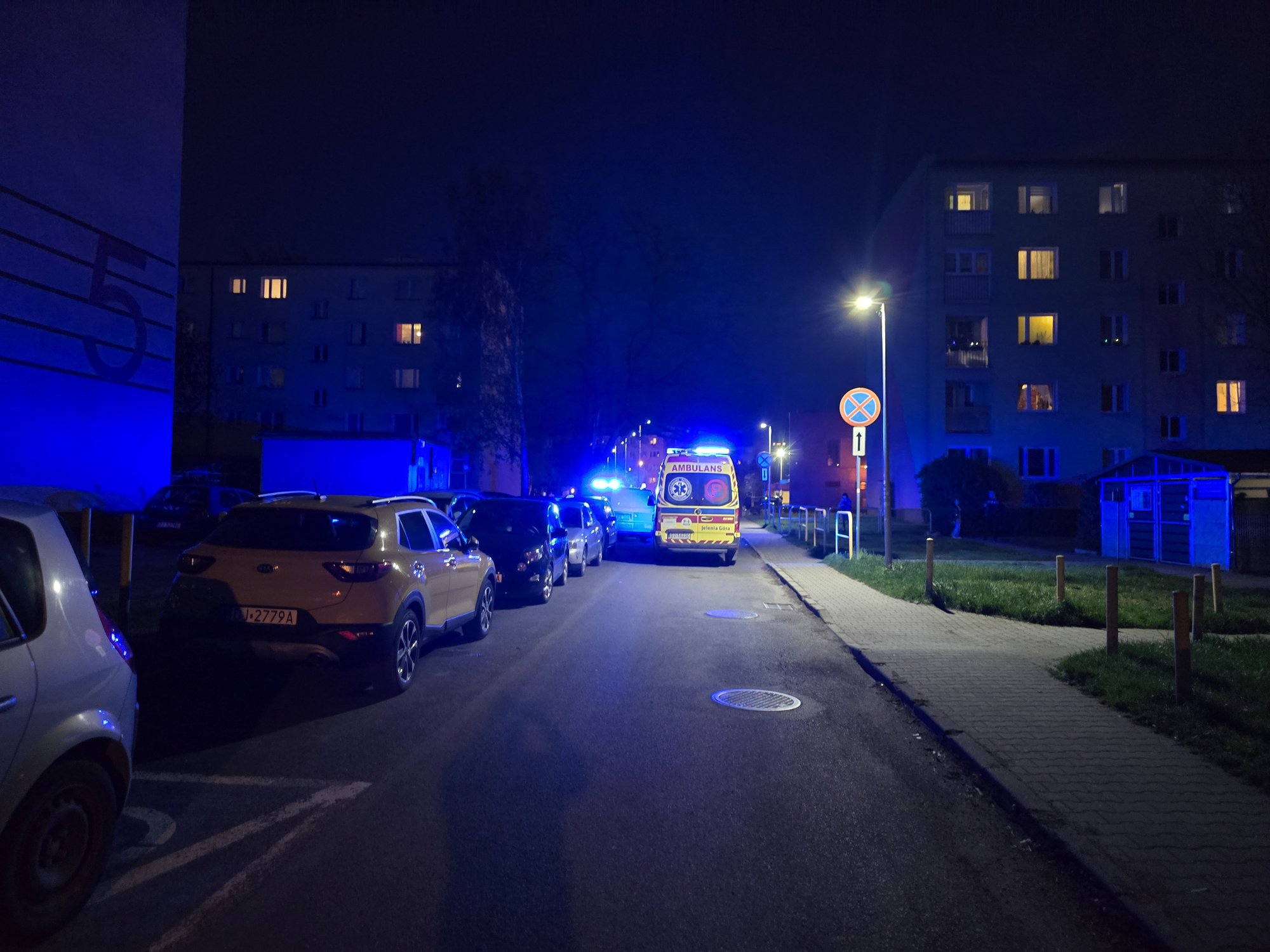 policjanci-uratowali-starsza-pania-132613