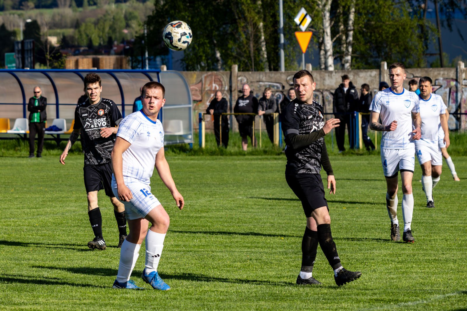 solidny-festiwal-strzelecki-na-boisku-lidera-132708