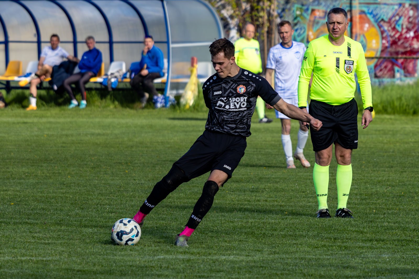 solidny-festiwal-strzelecki-na-boisku-lidera-132708