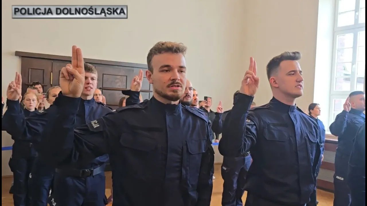 nowi-policjanci-zozyli-slubowanie-132770