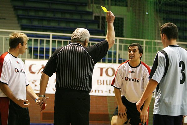 ii-liga-mos-w-futsalu-zwyciestwa-faworytow-13283