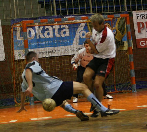 ii-liga-mos-w-futsalu-zwyciestwa-faworytow-13283