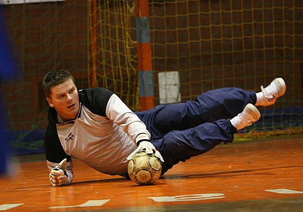 ii-liga-mos-w-futsalu-zwyciestwa-faworytow-13283