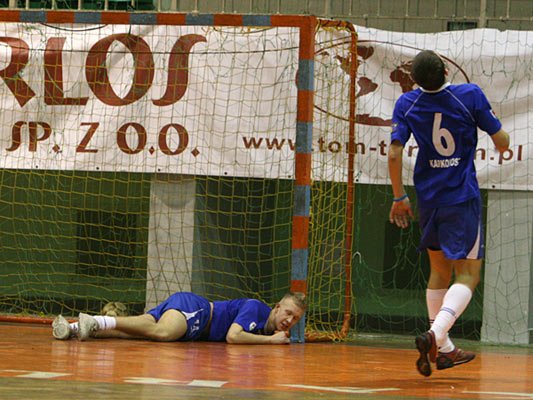 ii-liga-mos-w-futsalu-zwyciestwa-faworytow-13283