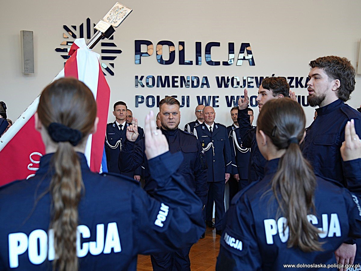 nowi-funkcjonariusze-doaczaja-do-dolnoslaskiej-policji-133214