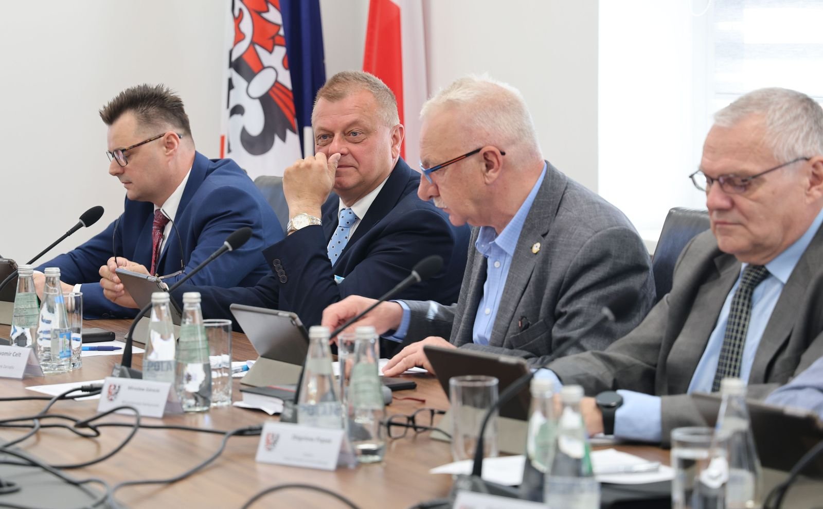 na-sesji-o-powiatowym-urzedzie-pracy-133307