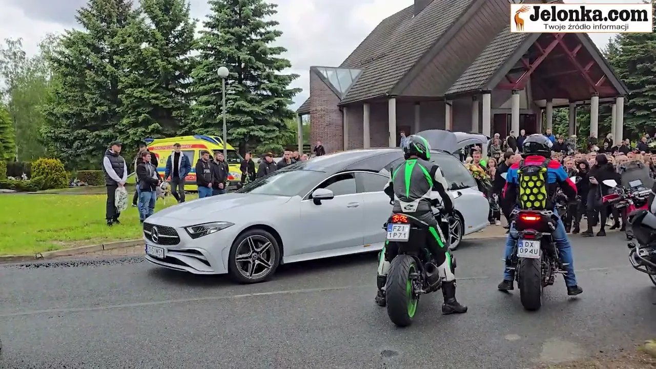 pogrzeb-motocyklisty-133399