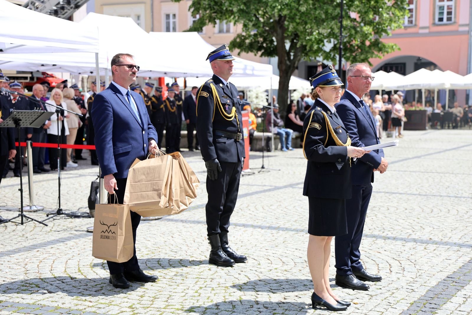 strazacy-docenieni-za-codzienna-odwage-i-poswiecenie-133427