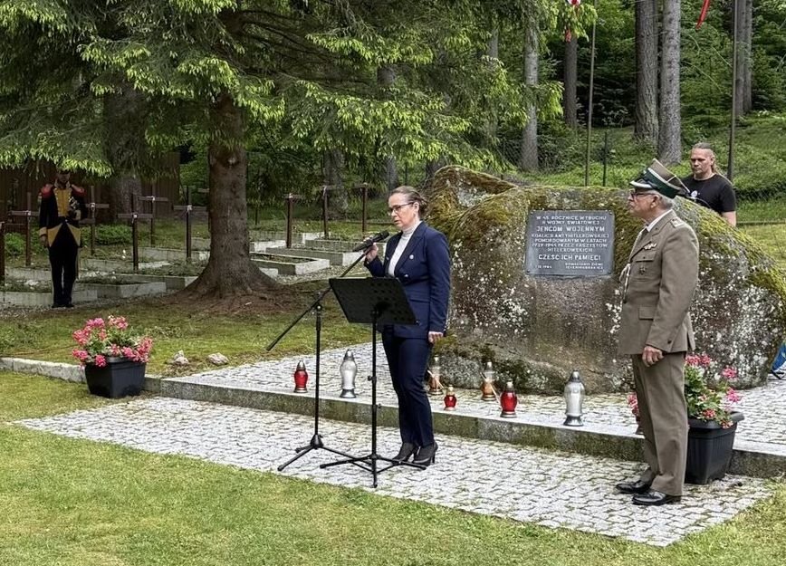 hod-dla-ofiar-budowy-drogi-sudeckiej-133429