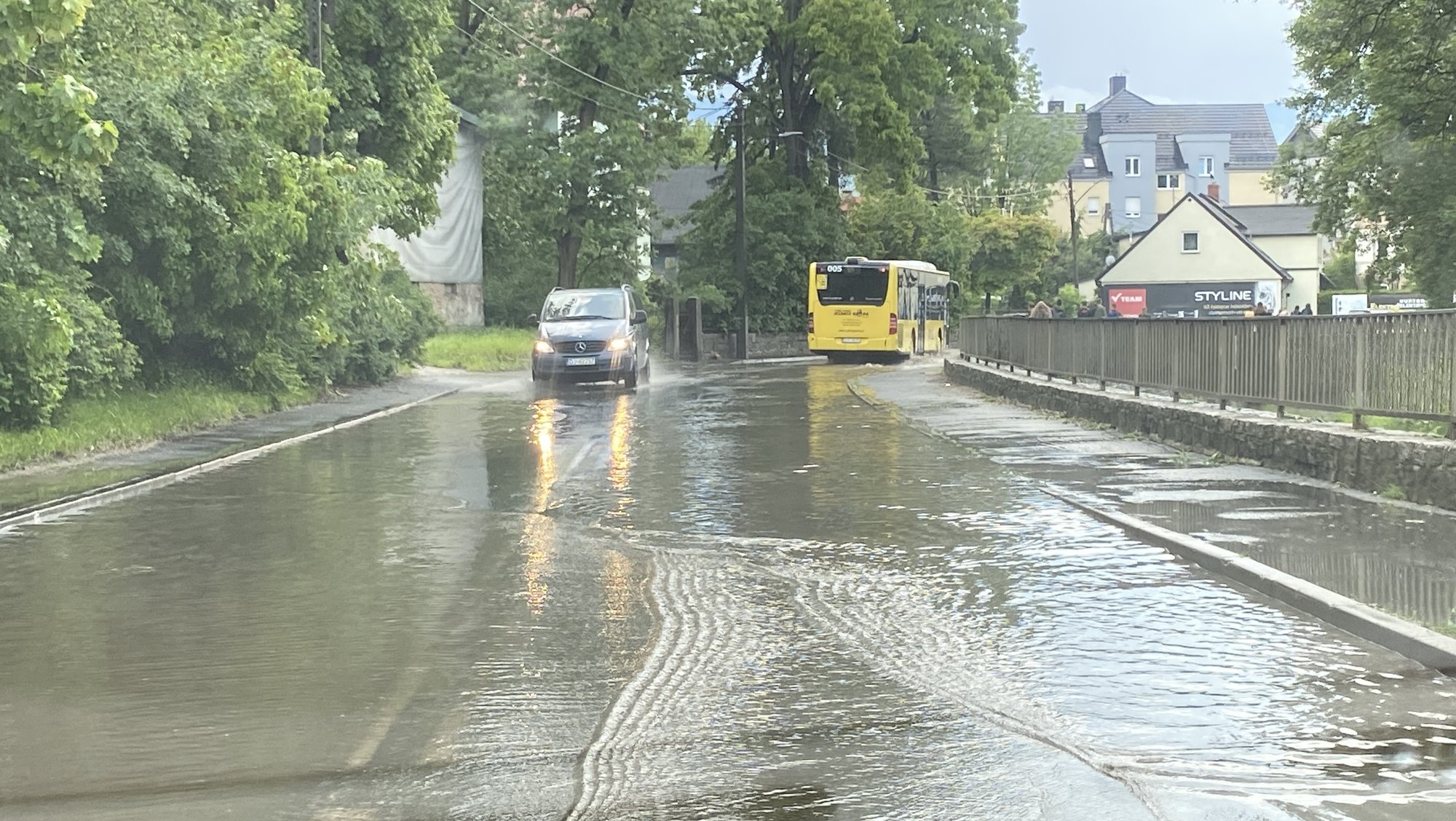 ulewa-zalaa-ulice-wolnosci-133432