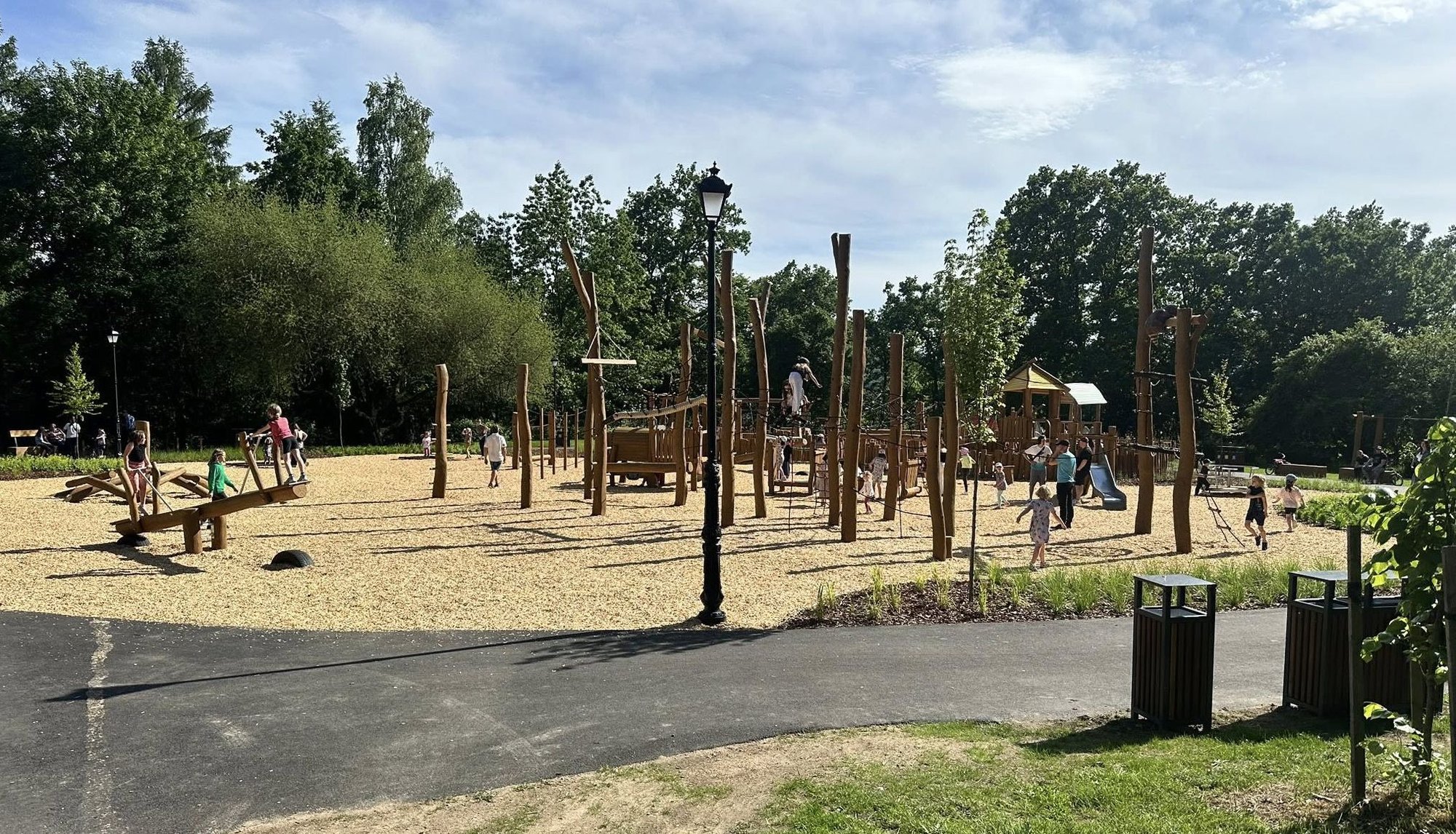 plac-zabaw-w-prezencie-na-dzien-dziecka-133454