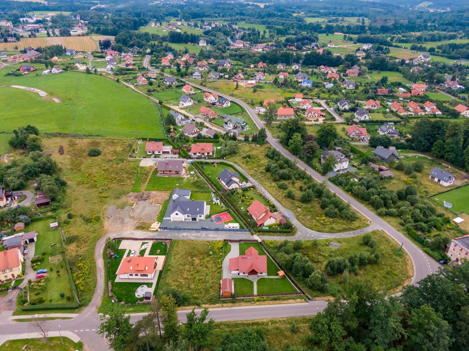 W gminie Mysłakowice poparcie dla K. Nawrockiego było największe w powiecie. Wyniosło 41 %.