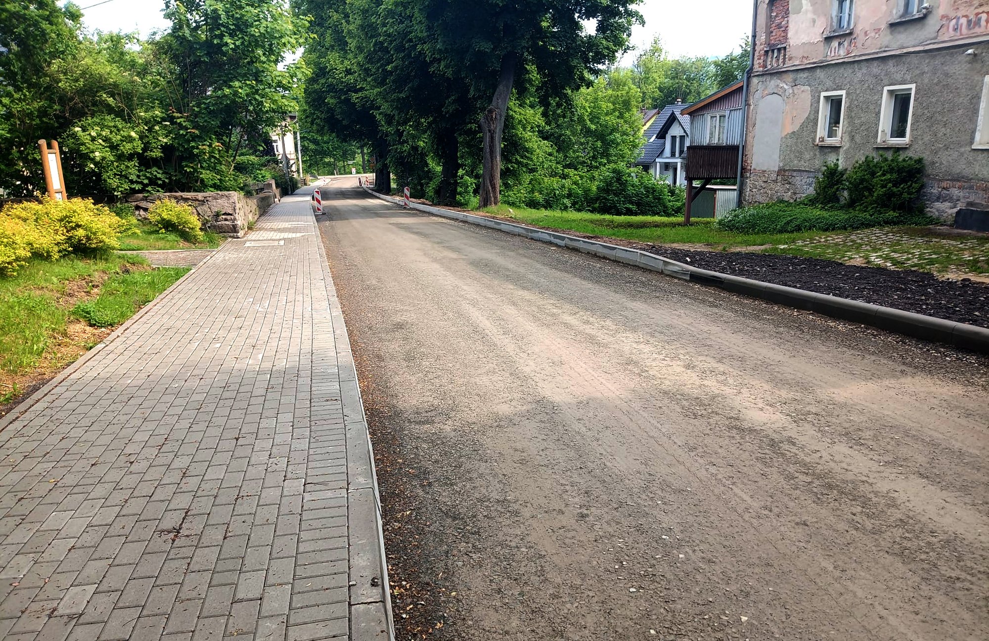 kada-nowy-dywanik-na-drodze-powiatowej-133498