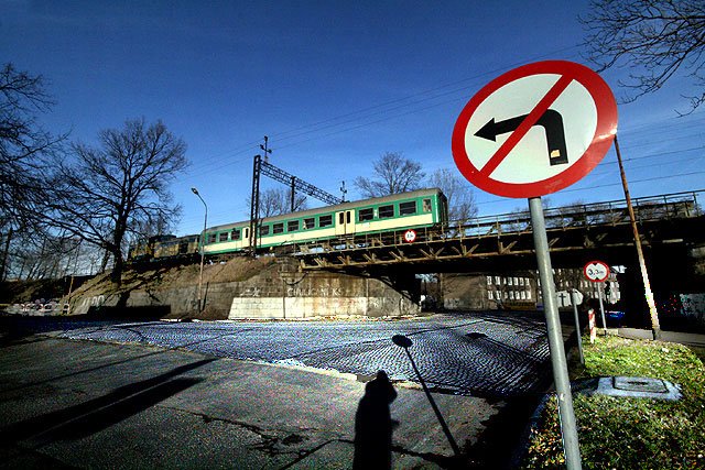 Kolejom przydałby się remont na innych liniach.